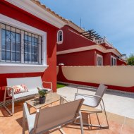 Resale - Villa -
Villamartín - PAU 26