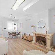 Resale - Villa -
Villamartín - PAU 26