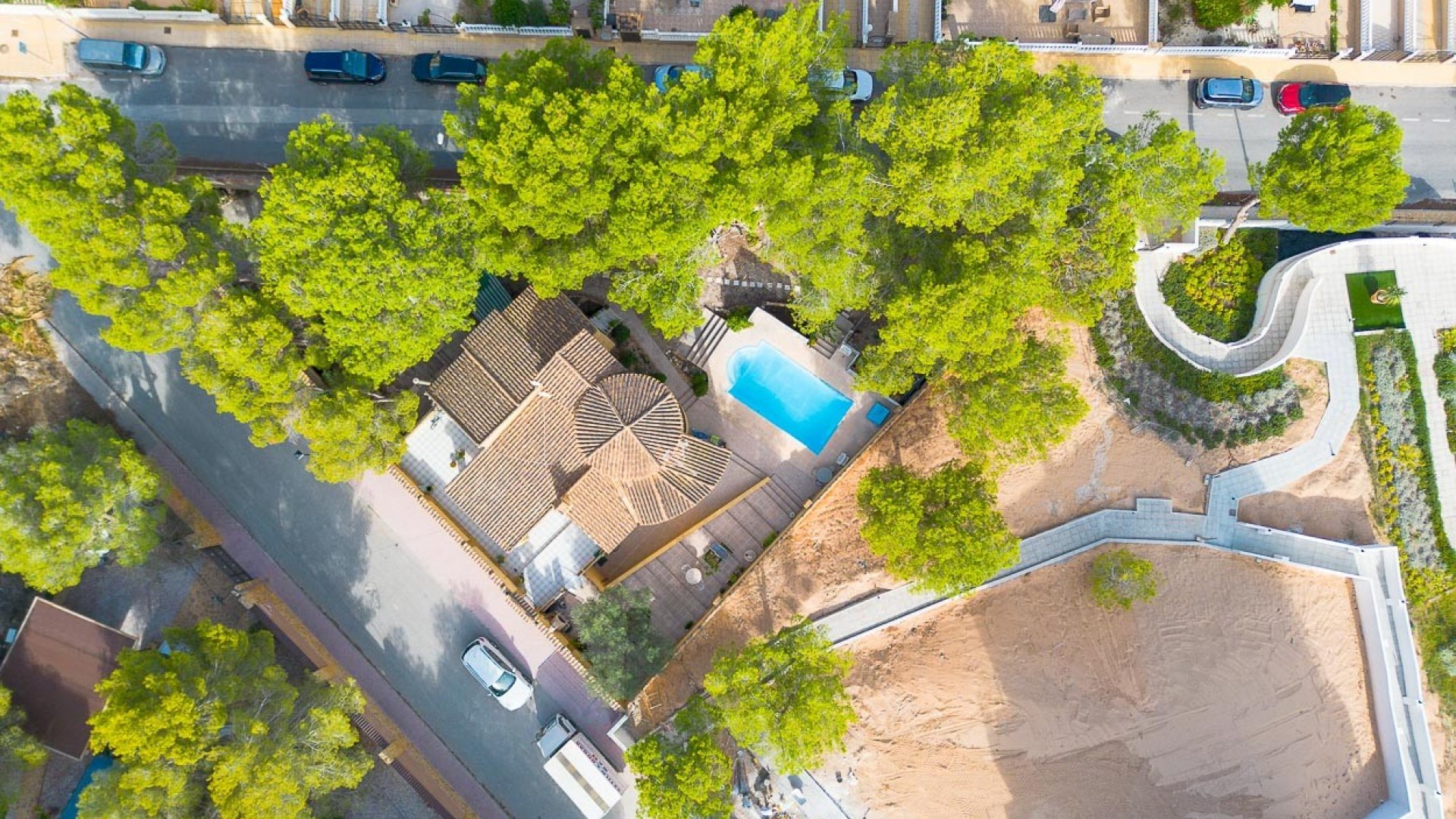 Resale - Villa -
Villamartín - Res. Las Filipinas