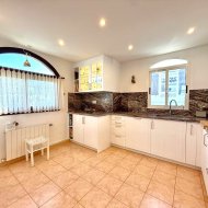 Resale - Villa -
Villamartín