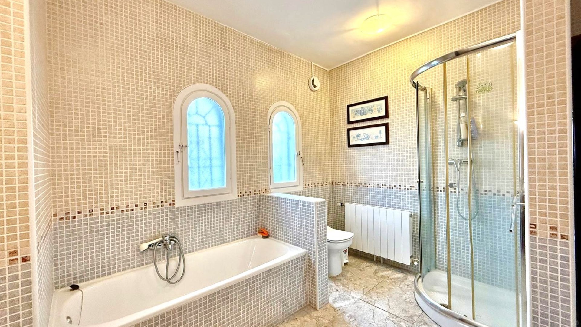 Resale - Villa -
Villamartín