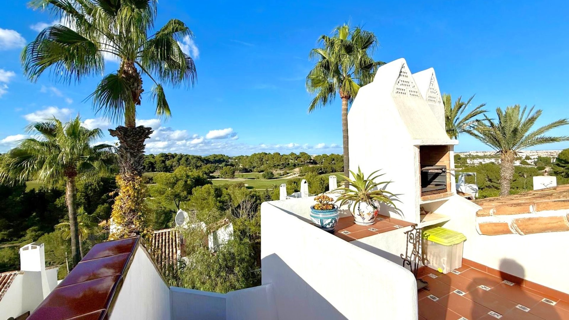 Resale - Villa -
Villamartín