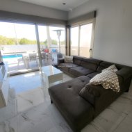 Resale - Villa -
Villamartín