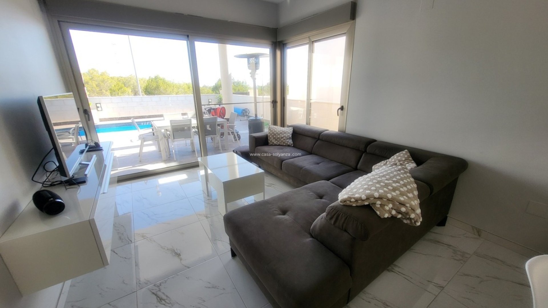 Resale - Villa -
Villamartín