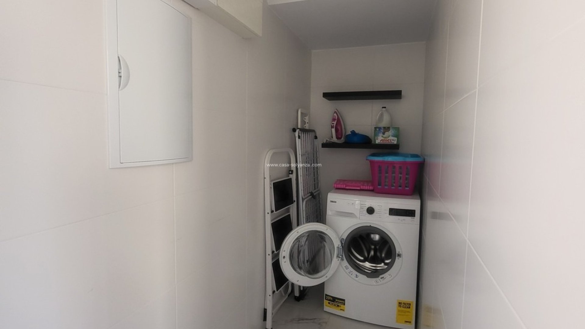 Resale - Villa -
Villamartín