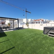 Resale - Villa -
Villamartín