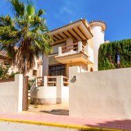 Resale - Villa -
Villamartín