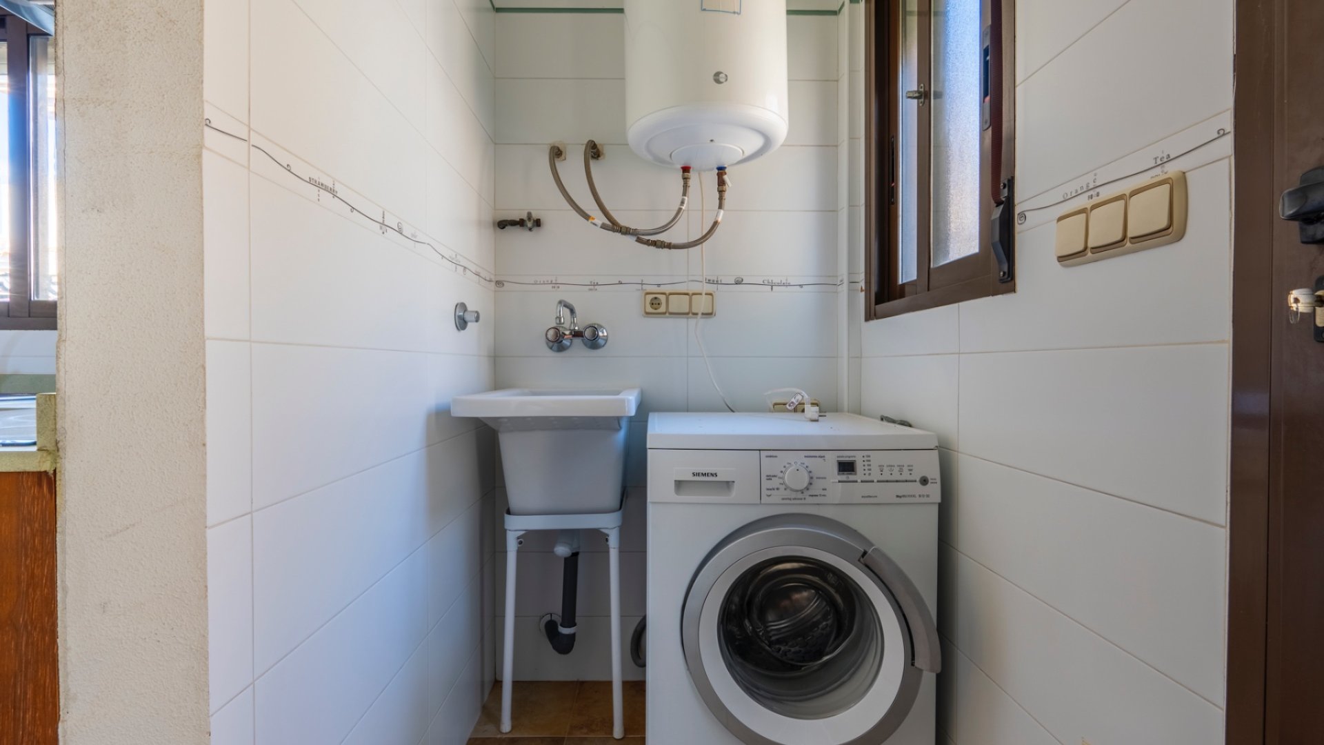 Resale - Villa -
Villamartín