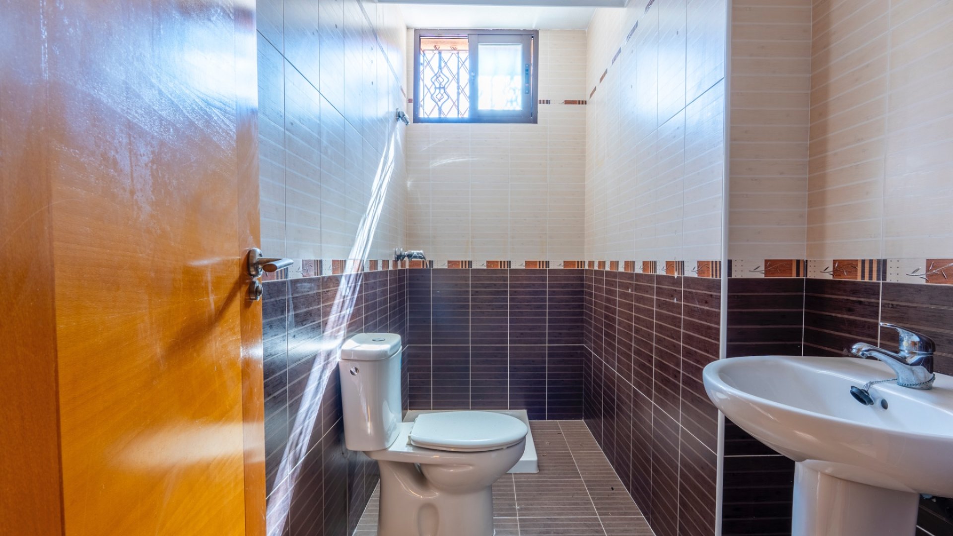 Resale - Villa -
Villamartín