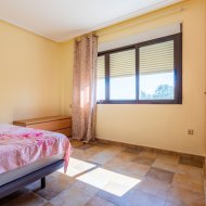 Resale - Villa -
Villamartín