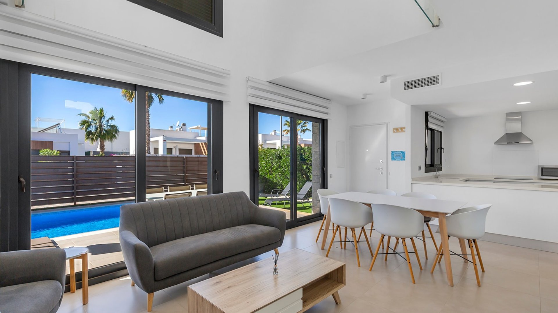 Resale - Villa -
Vistabella