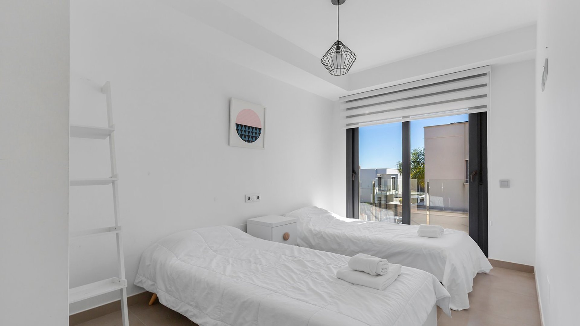 Resale - Villa -
Vistabella