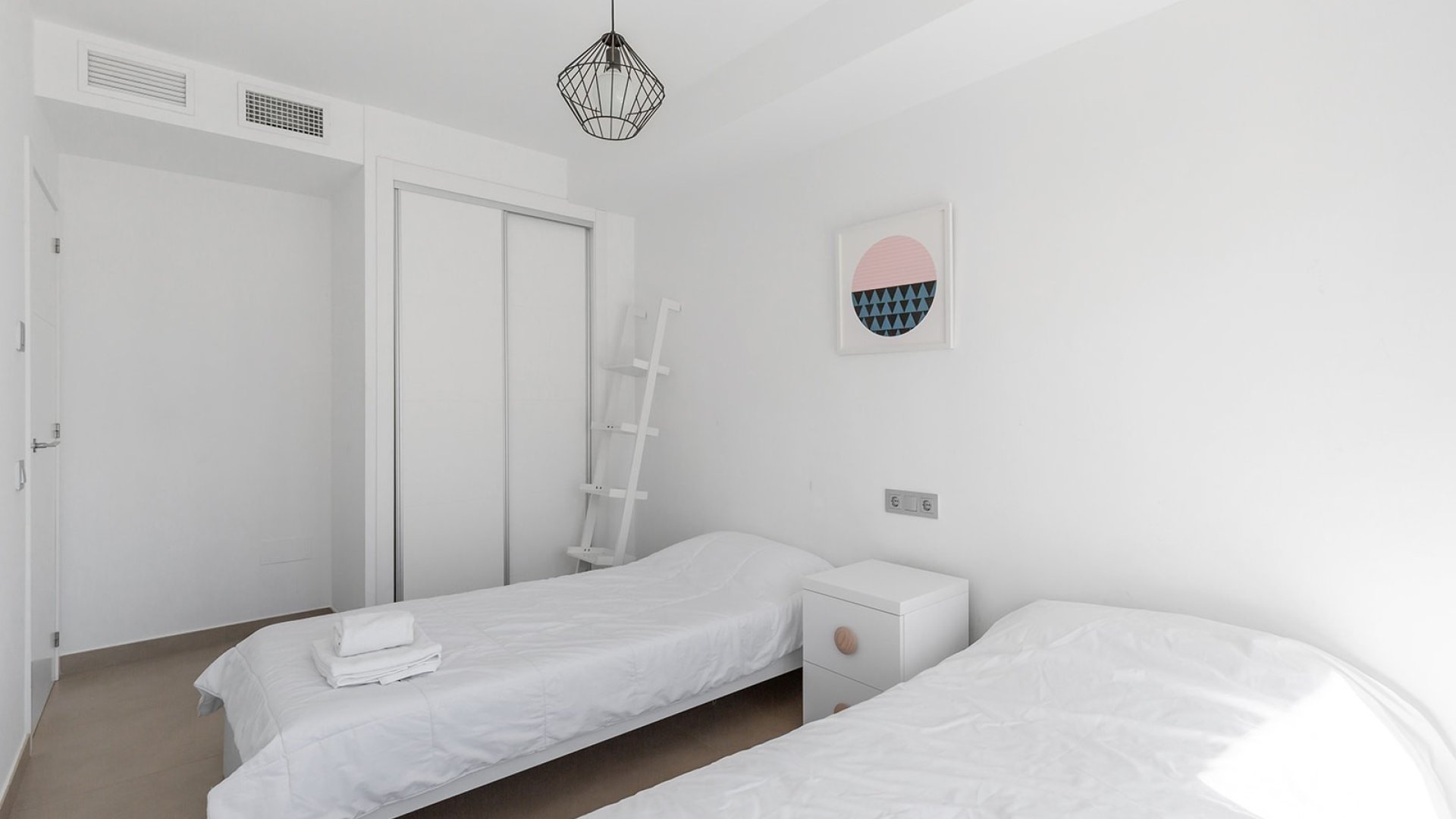 Resale - Villa -
Vistabella