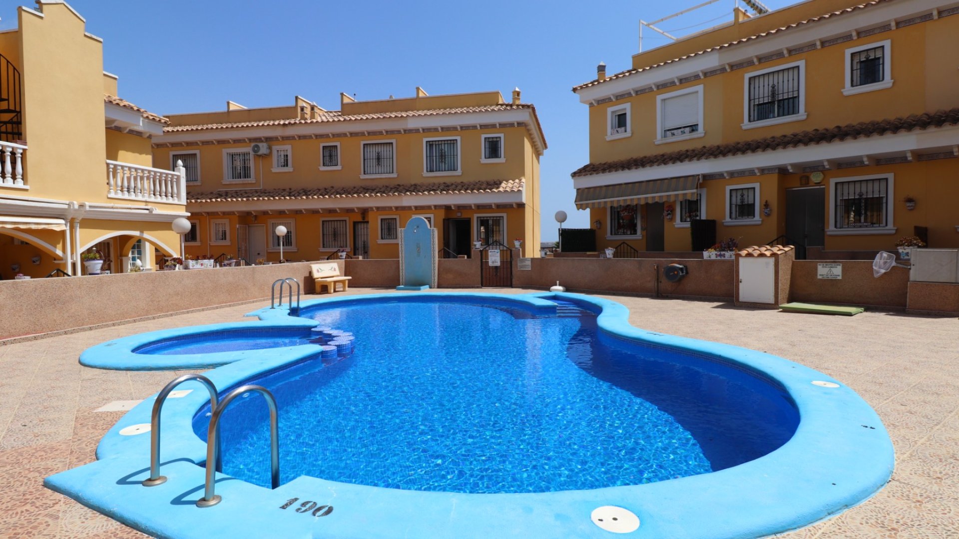 Reventa - Adosado -
Algorfa - Montemar
