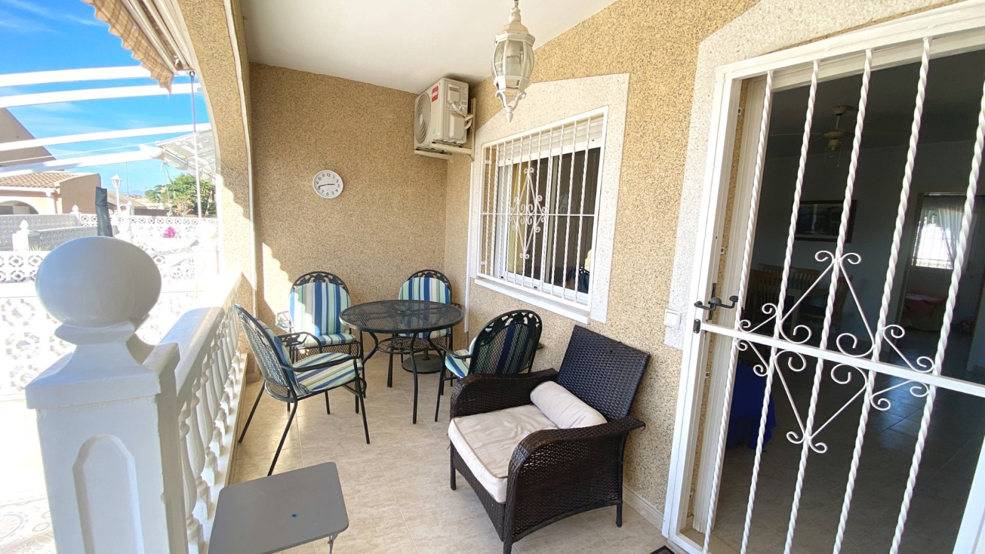 Reventa - Adosado -
Benijofar - Monte Azul