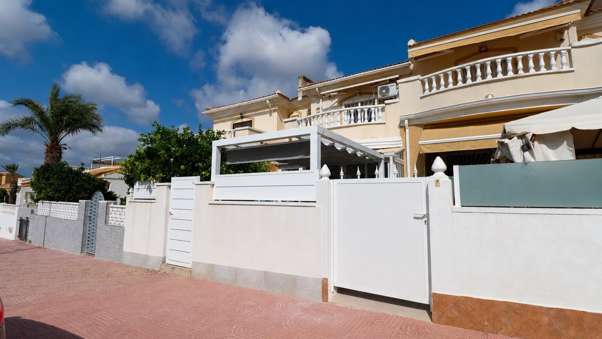 Reventa - Adosado -
Benijofar - Monte Azul