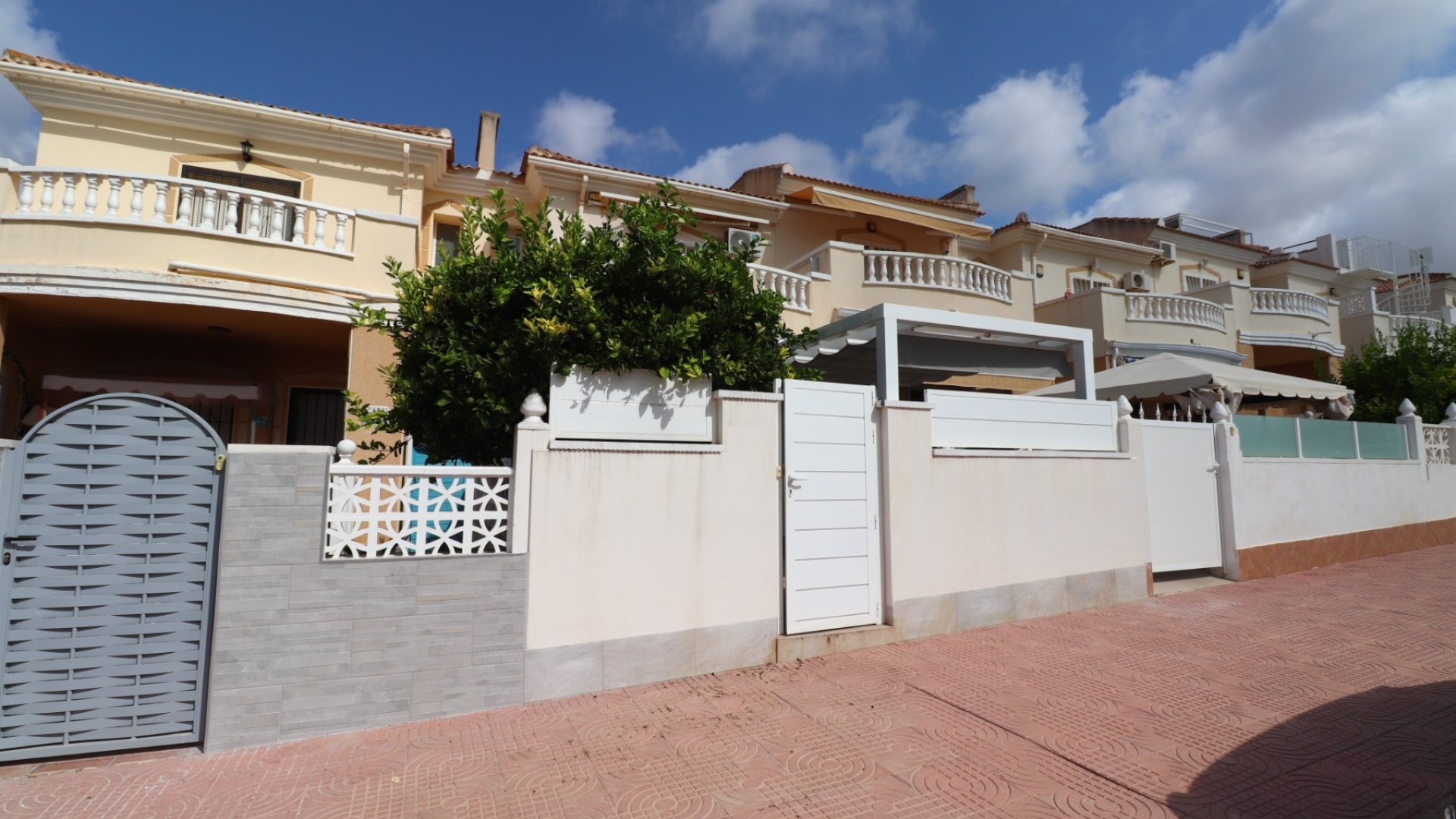 Reventa - Adosado -
Benijofar - Monte Azul