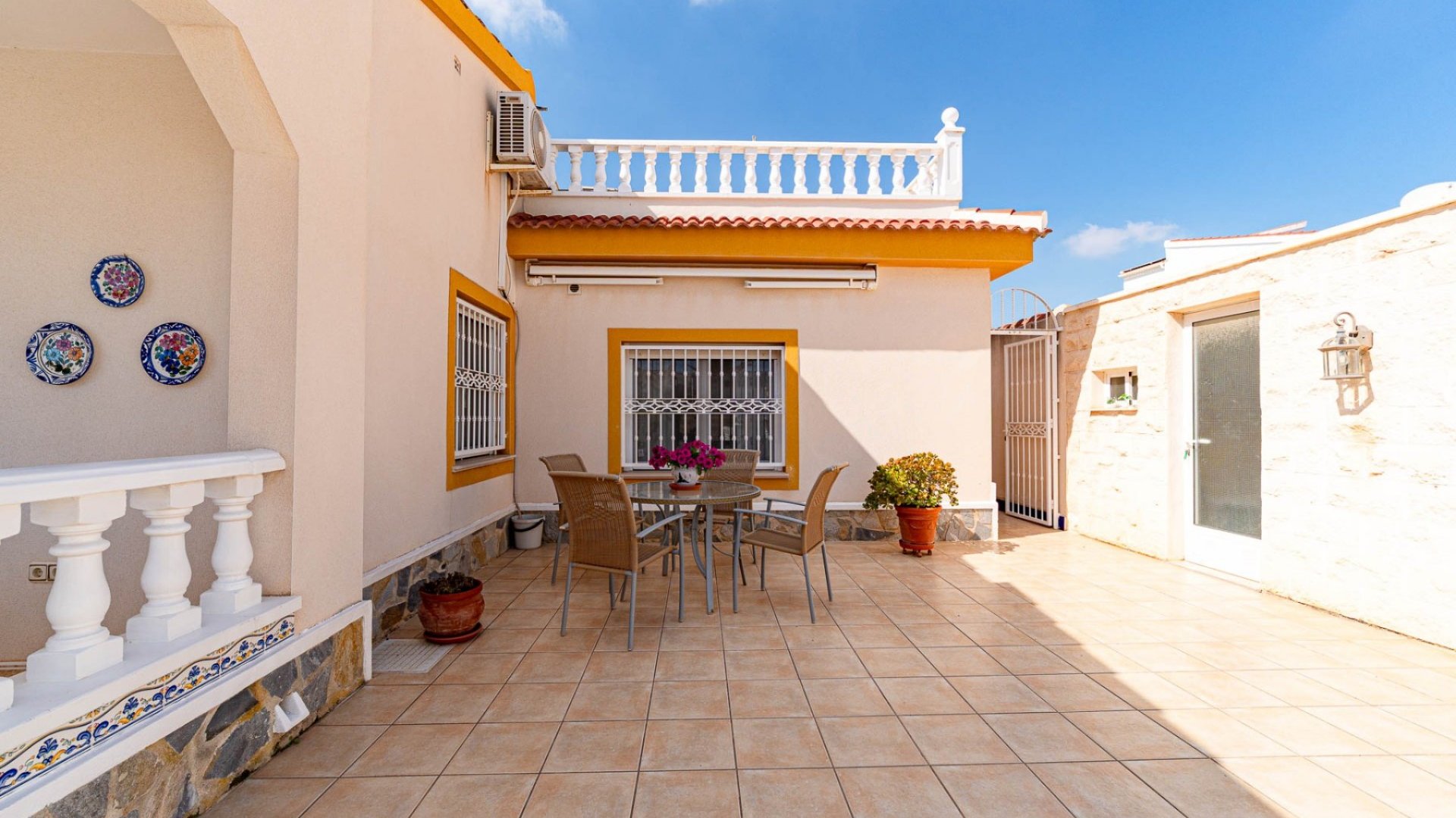 Reventa - Adosado -
Ciudad Quesada - Alicante