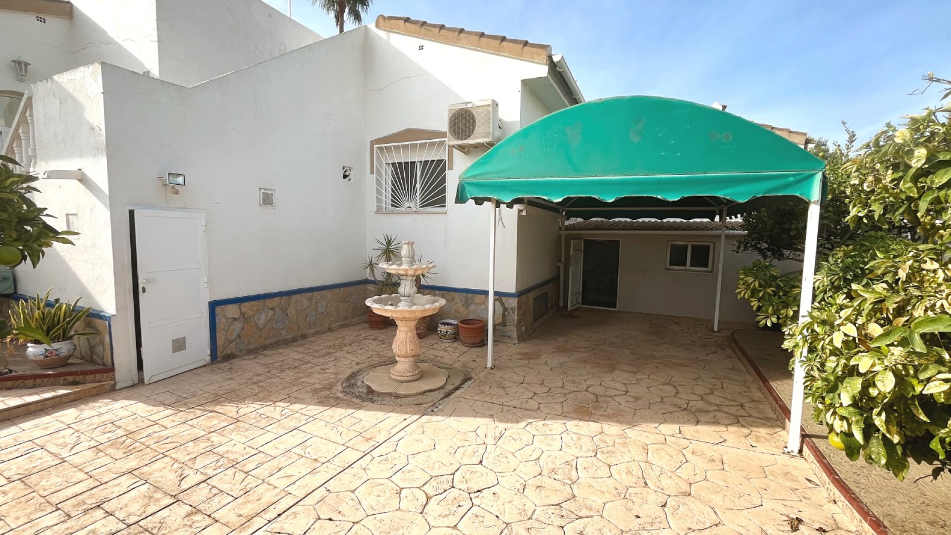 Reventa - Adosado -
Ciudad Quesada - Pueblo Bravo