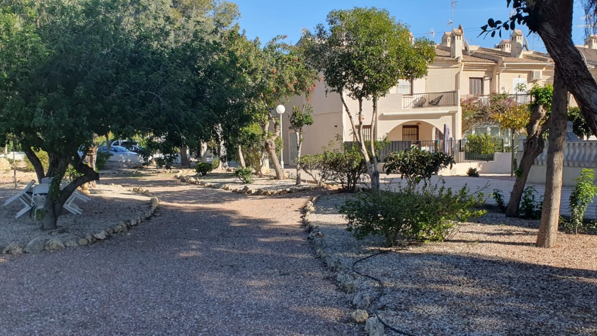 Reventa - Adosado -
Guardamar del Segura - Urbanizaciones