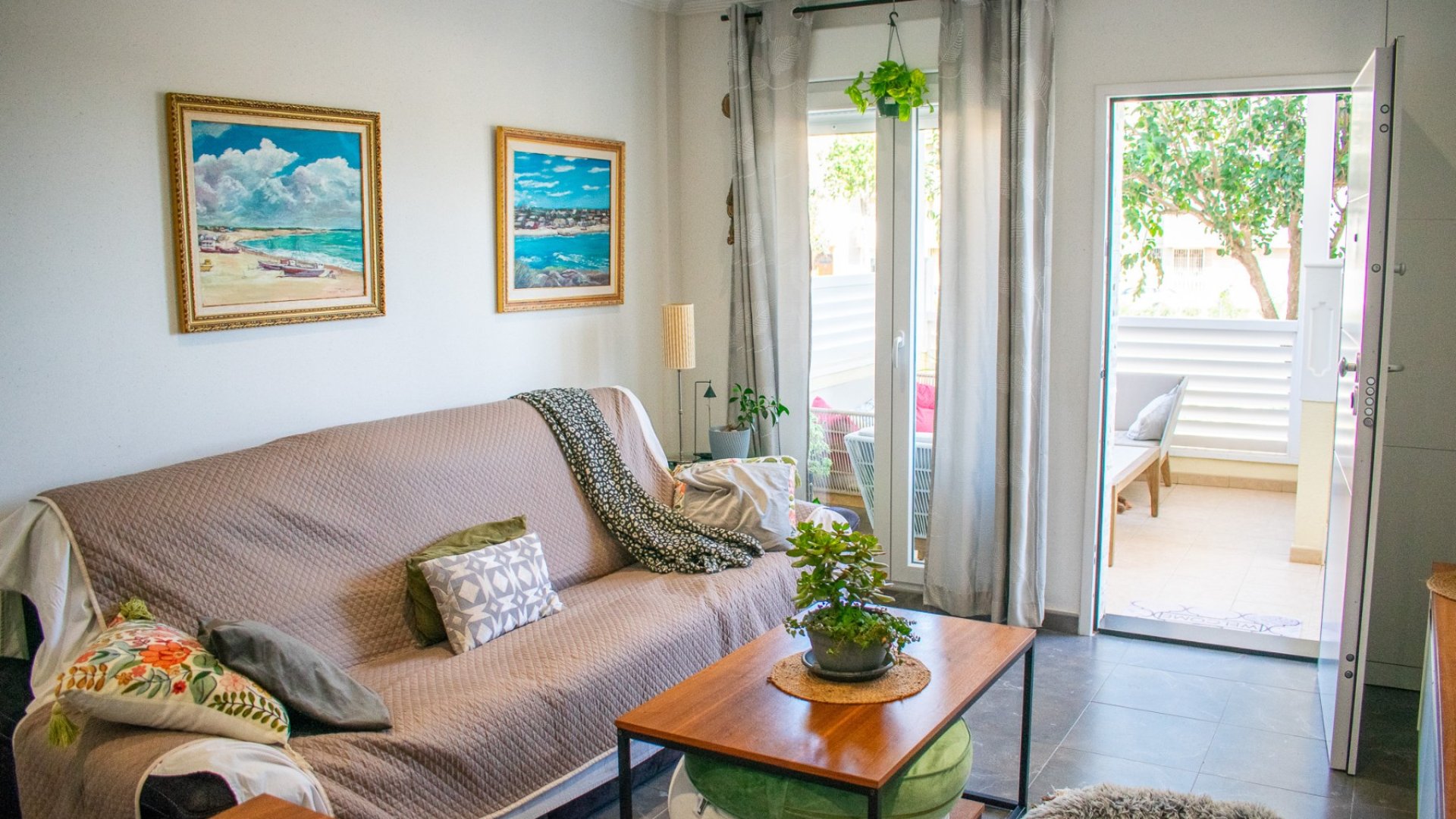 Reventa - Adosado -
Guardamar del Segura - Urbanizaciones