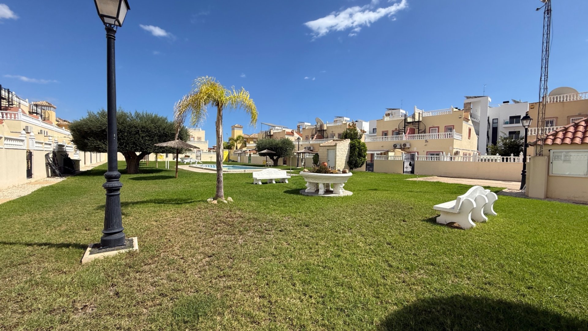 Reventa - Adosado -
Orihuela Costa - Cabo Roig