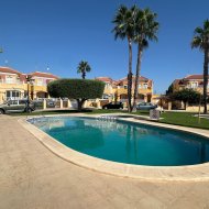 Reventa - Adosado -
Orihuela Costa - La Regia