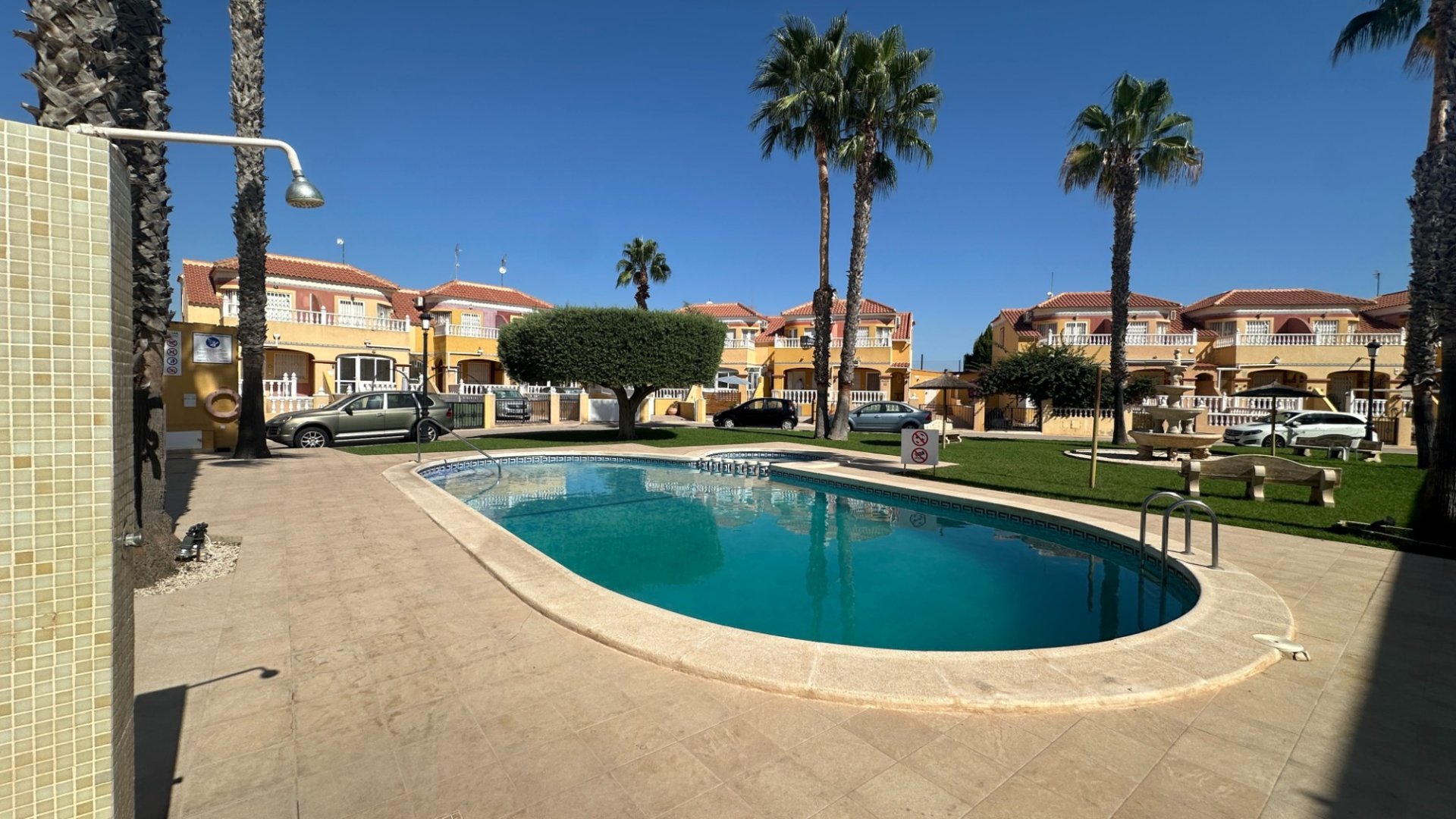 Reventa - Adosado -
Orihuela Costa - La Regia