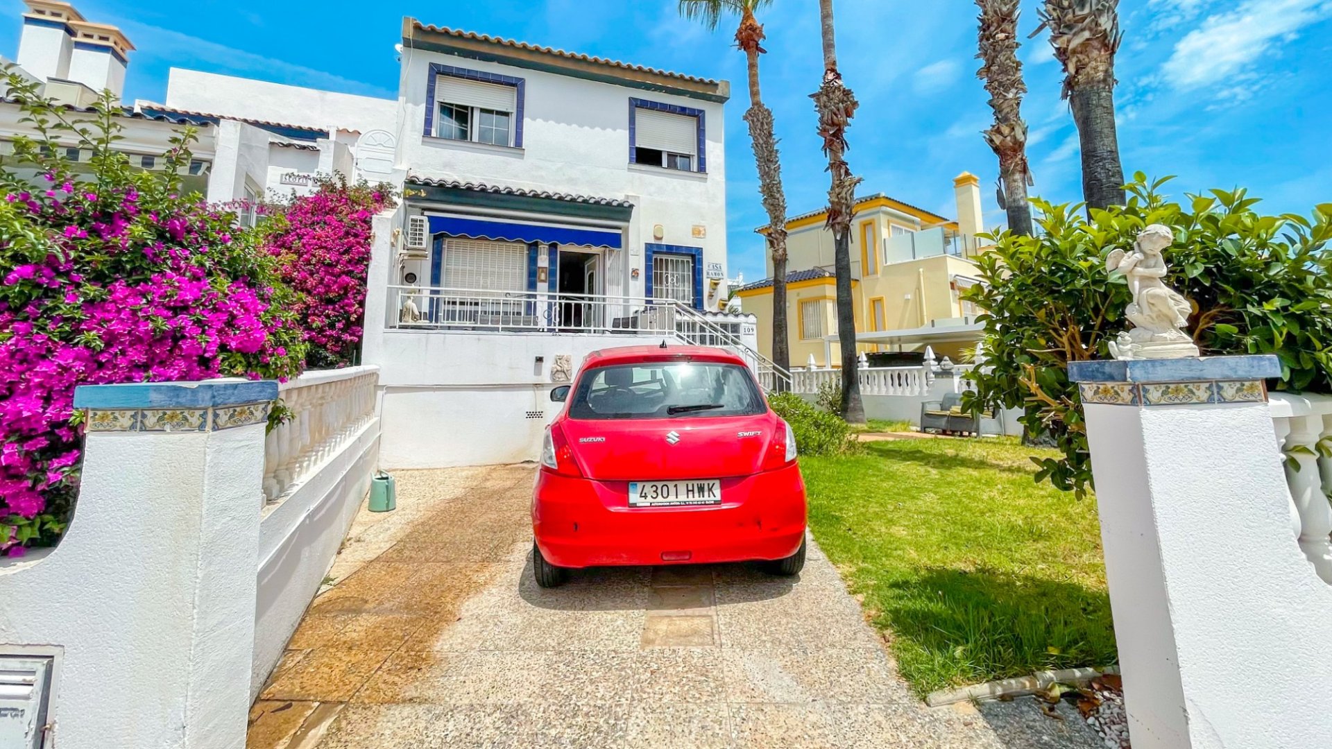 Reventa - Adosado -
Orihuela Costa - La Rioja