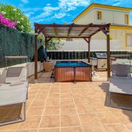 Reventa - Adosado -
Orihuela Costa - La Rioja