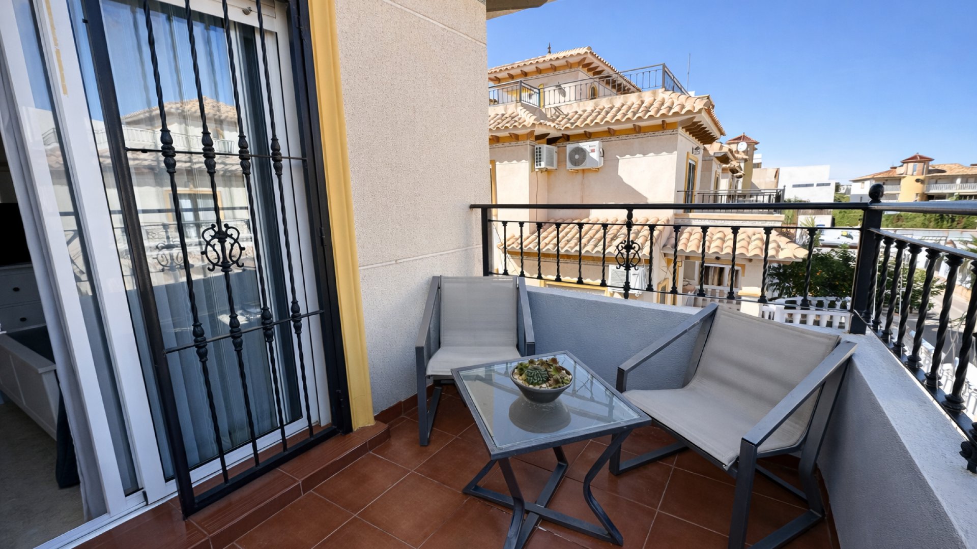 Reventa - Adosado -
Orihuela Costa - La Zenia