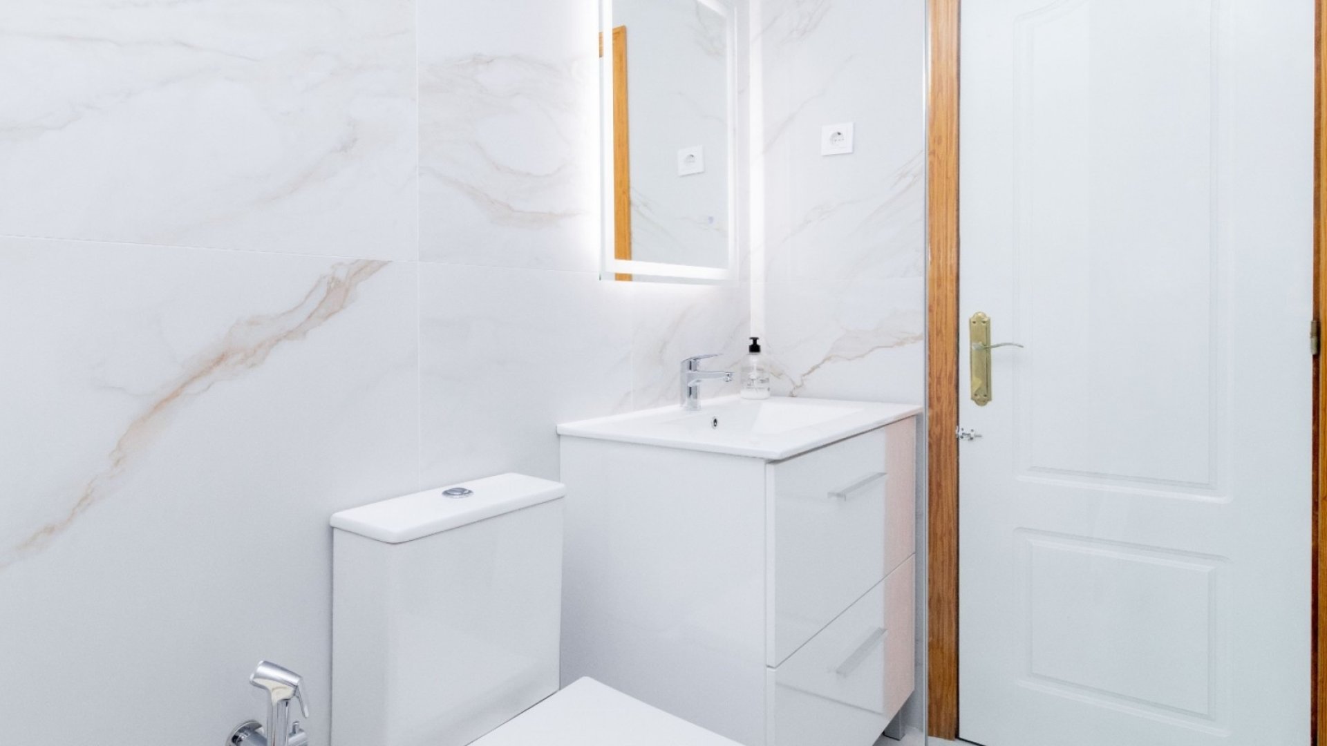 Reventa - Adosado -
Orihuela Costa - La Zenia