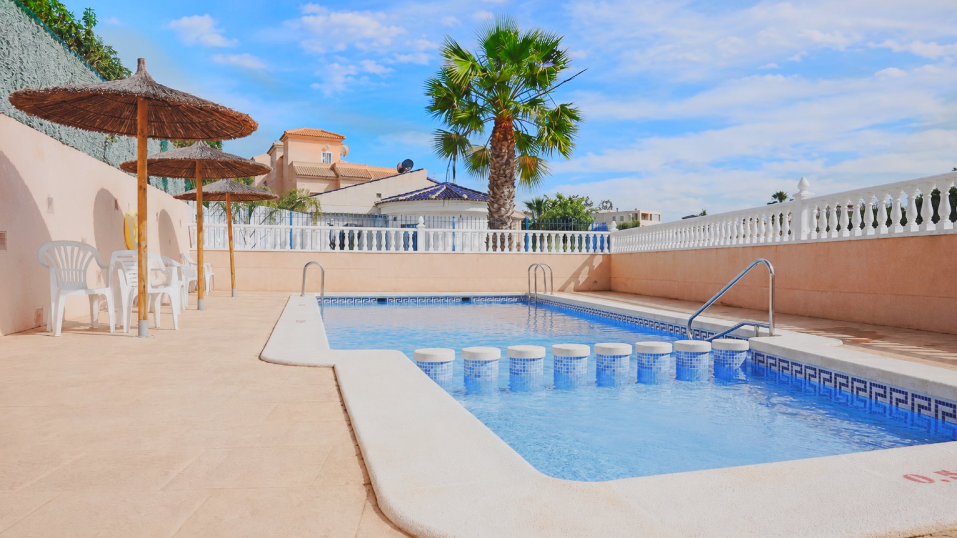 Reventa - Adosado -
Orihuela Costa - La Zenia