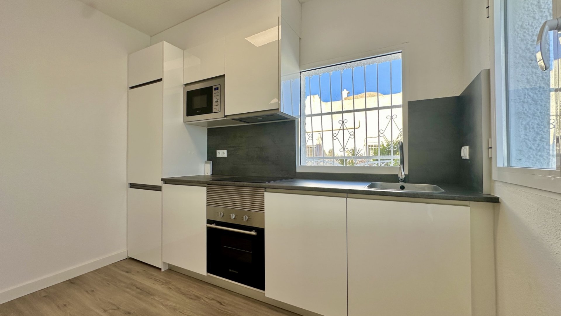 Reventa - Adosado -
Orihuela Costa - Las Filipinas