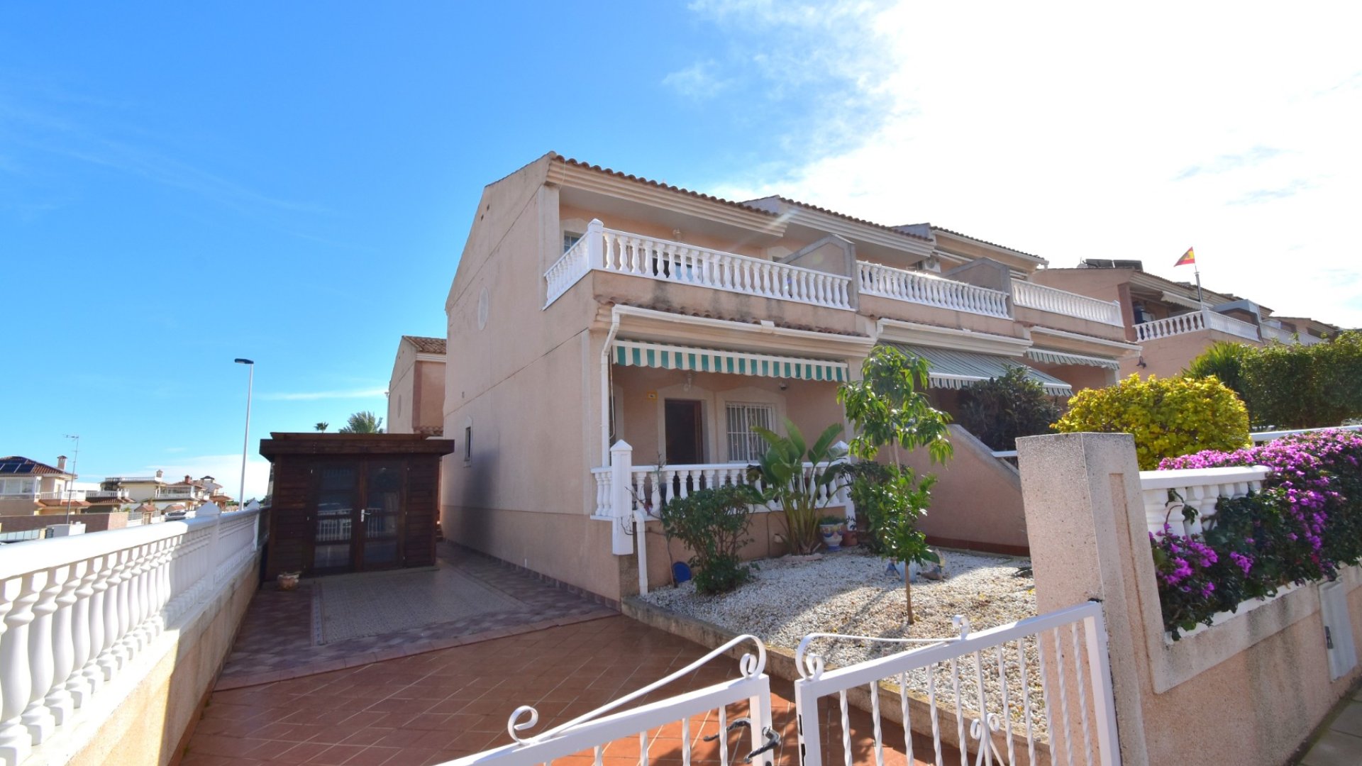 Reventa - Adosado -
Orihuela Costa - Los Balcones