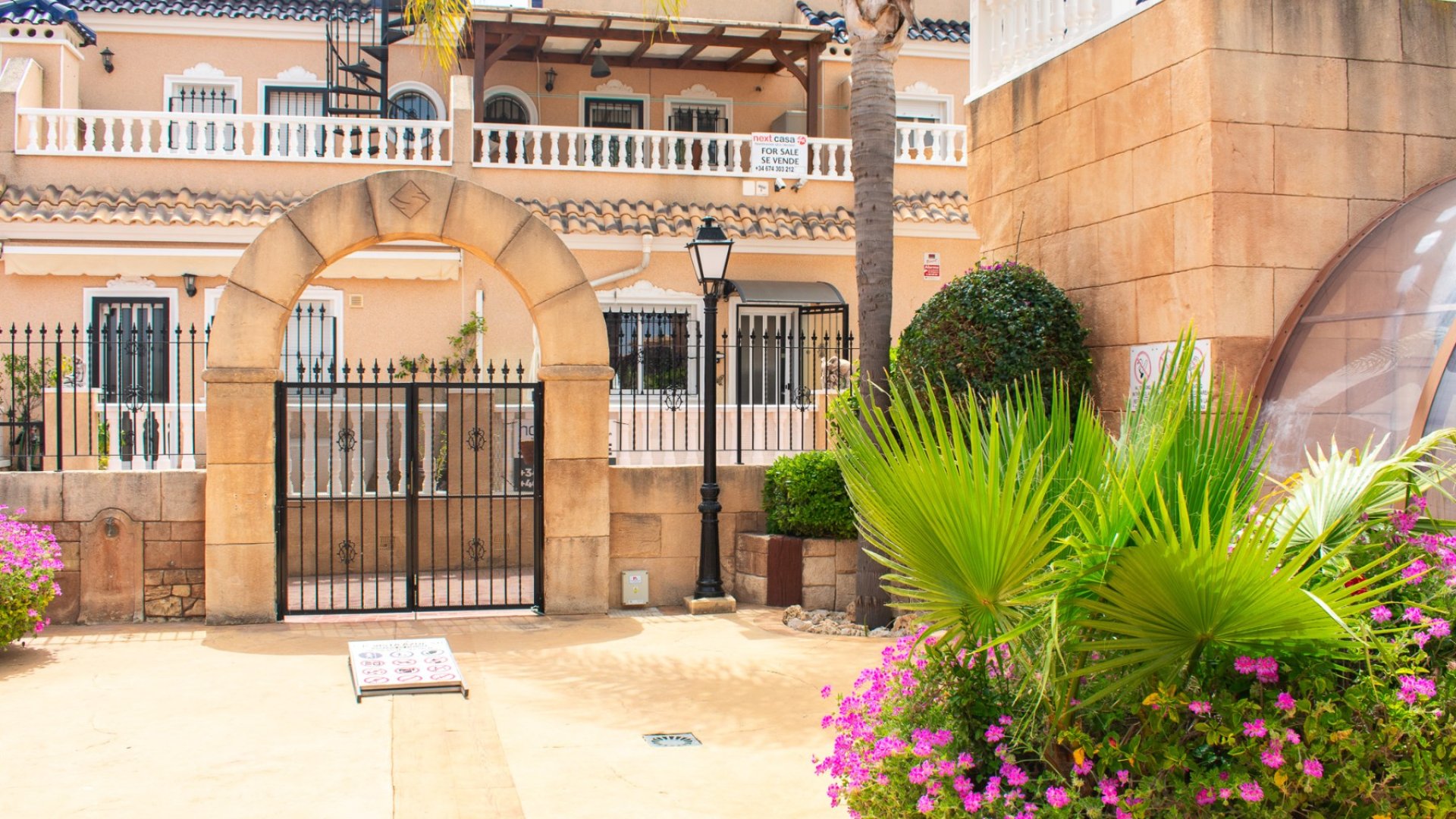 Reventa - Adosado -
Orihuela Costa - Los Dolses