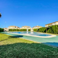 Reventa - Adosado -
Orihuela Costa - Playa Flamenca