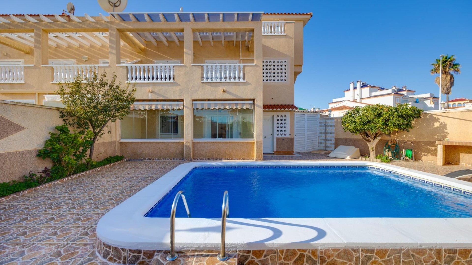 Reventa - Adosado -
Orihuela Costa - Punta Prima