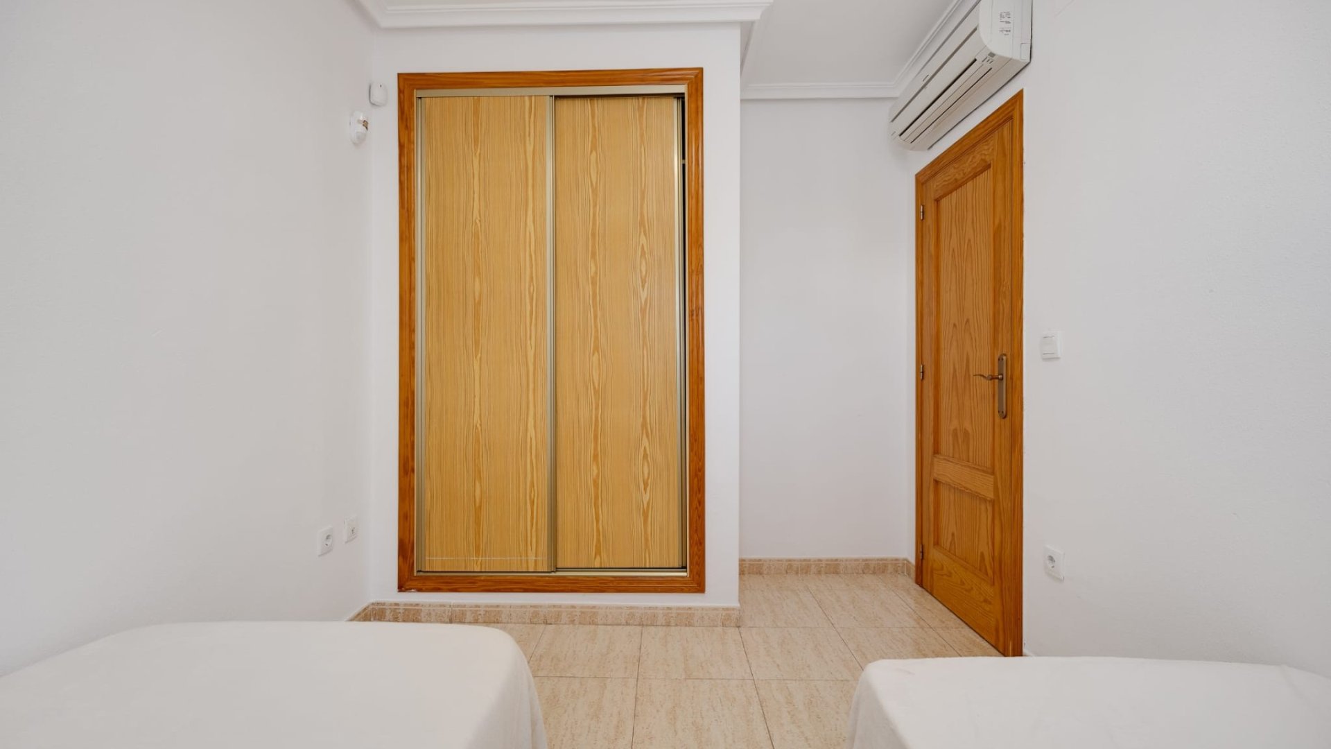 Reventa - Adosado -
Orihuela Costa - Punta Prima