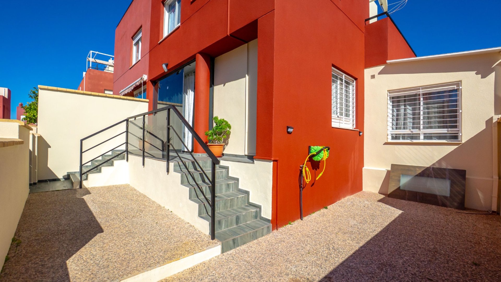 Reventa - Adosado -
Orihuela Costa - Villamartín