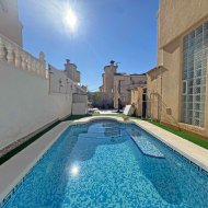 Reventa - Adosado -
Orihuela Costa - Villamartín