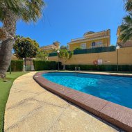 Reventa - Adosado -
Orihuela Costa - Villamartín