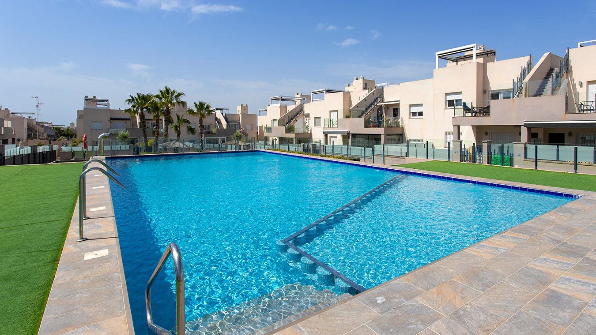 Reventa - Adosado -
Torrevieja - Aguas Nuevas