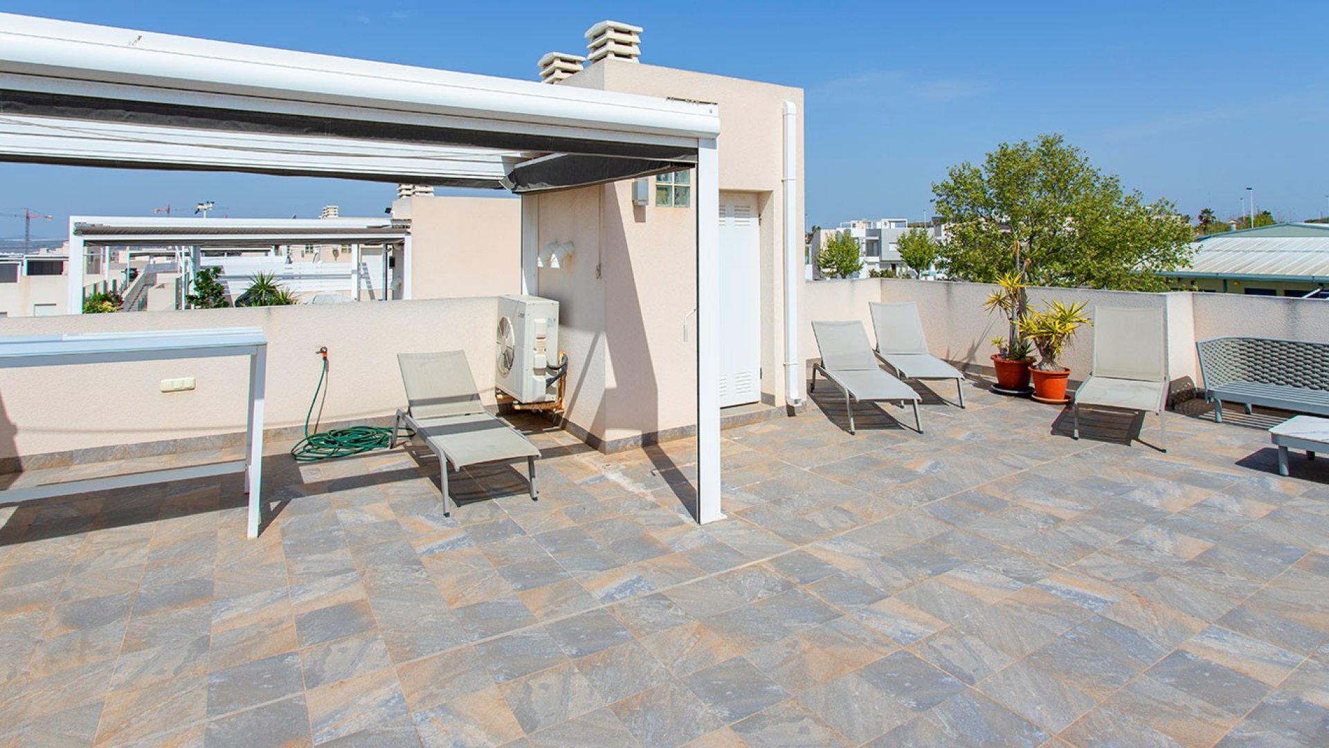 Reventa - Adosado -
Torrevieja - Aguas Nuevas