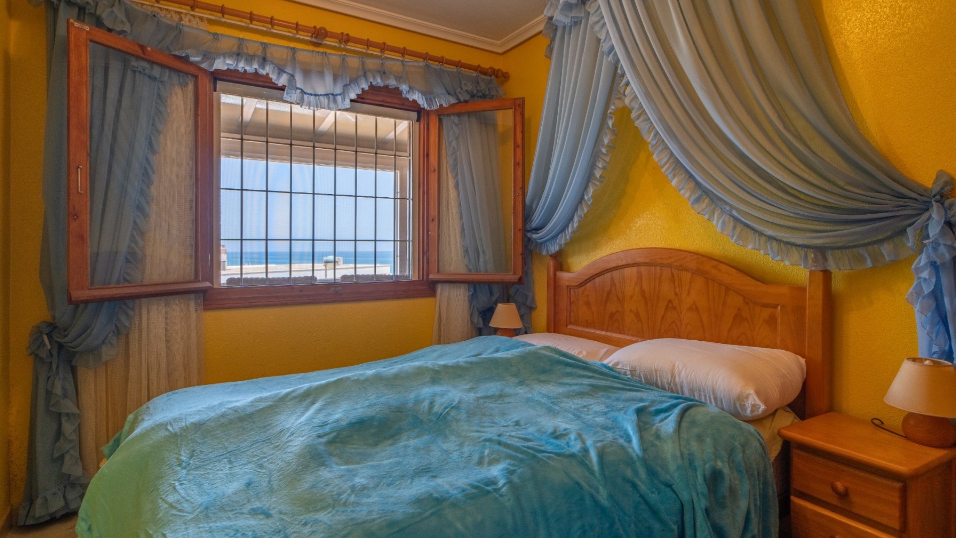 Reventa - Adosado -
Torrevieja - Cabo Cervera