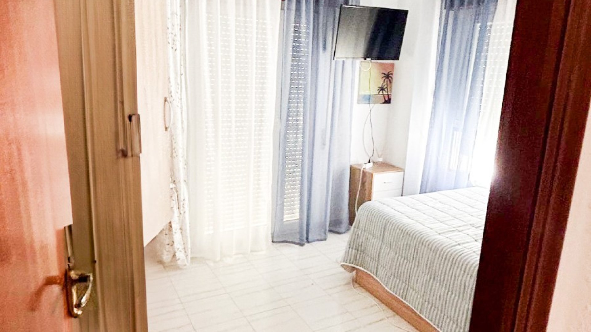 Reventa - Adosado -
Torrevieja - Center