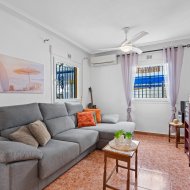 Reventa - Adosado -
Torrevieja - Habaneras