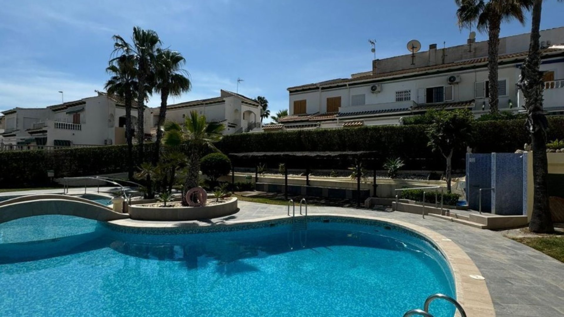 Reventa - Adosado -
Torrevieja - La Mata