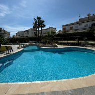 Reventa - Adosado -
Torrevieja - La Mata