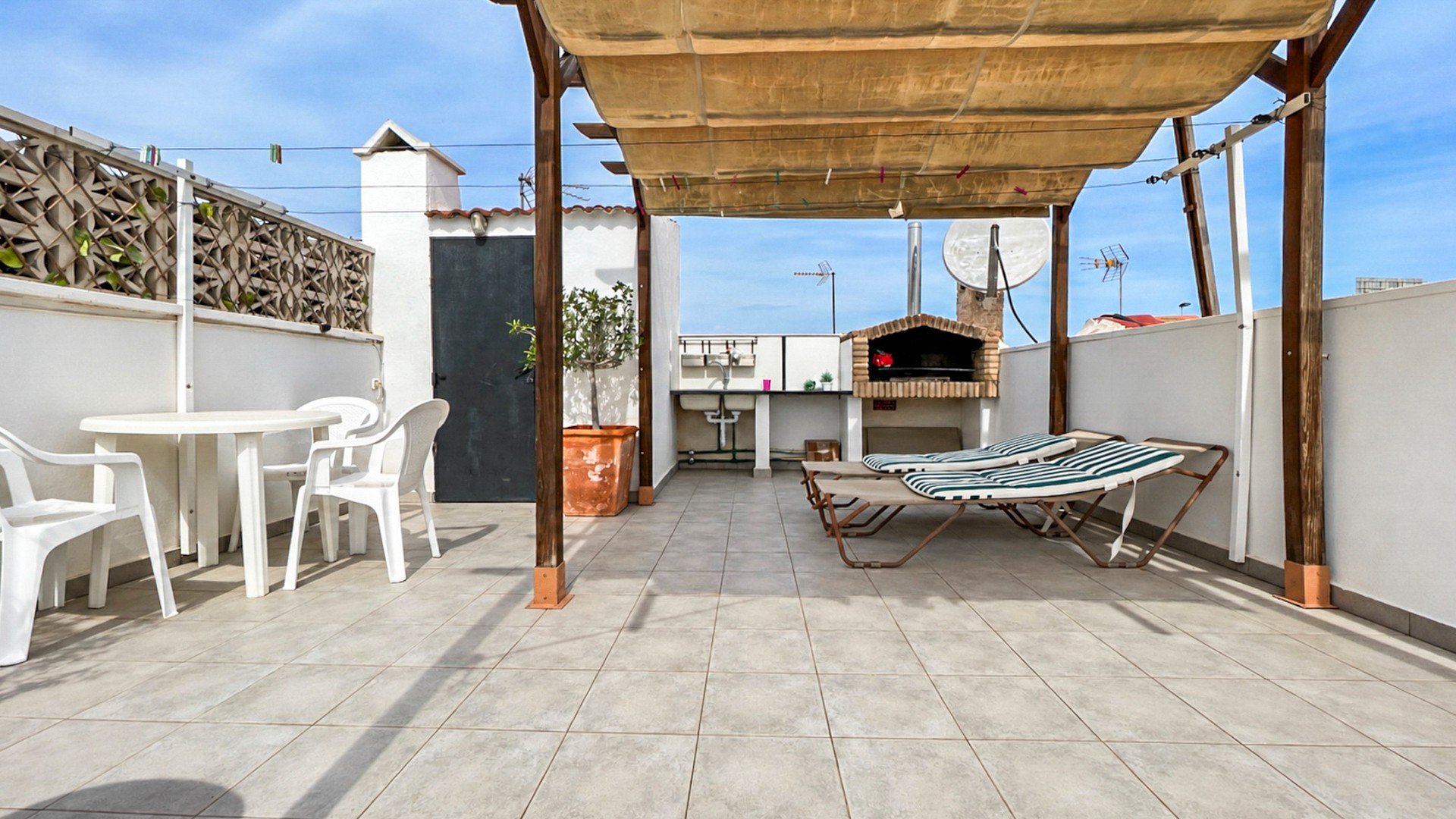 Reventa - Adosado -
Torrevieja - La Siesta